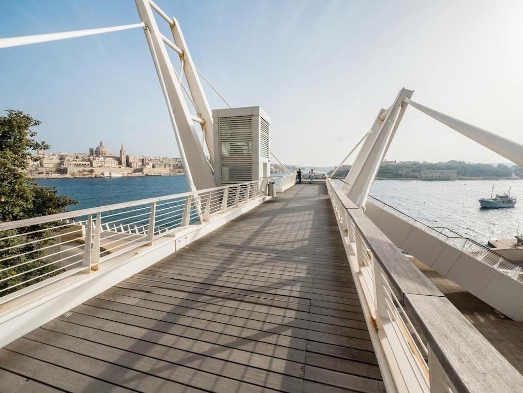 Apartment With Pool Sliema Exteriér fotografie