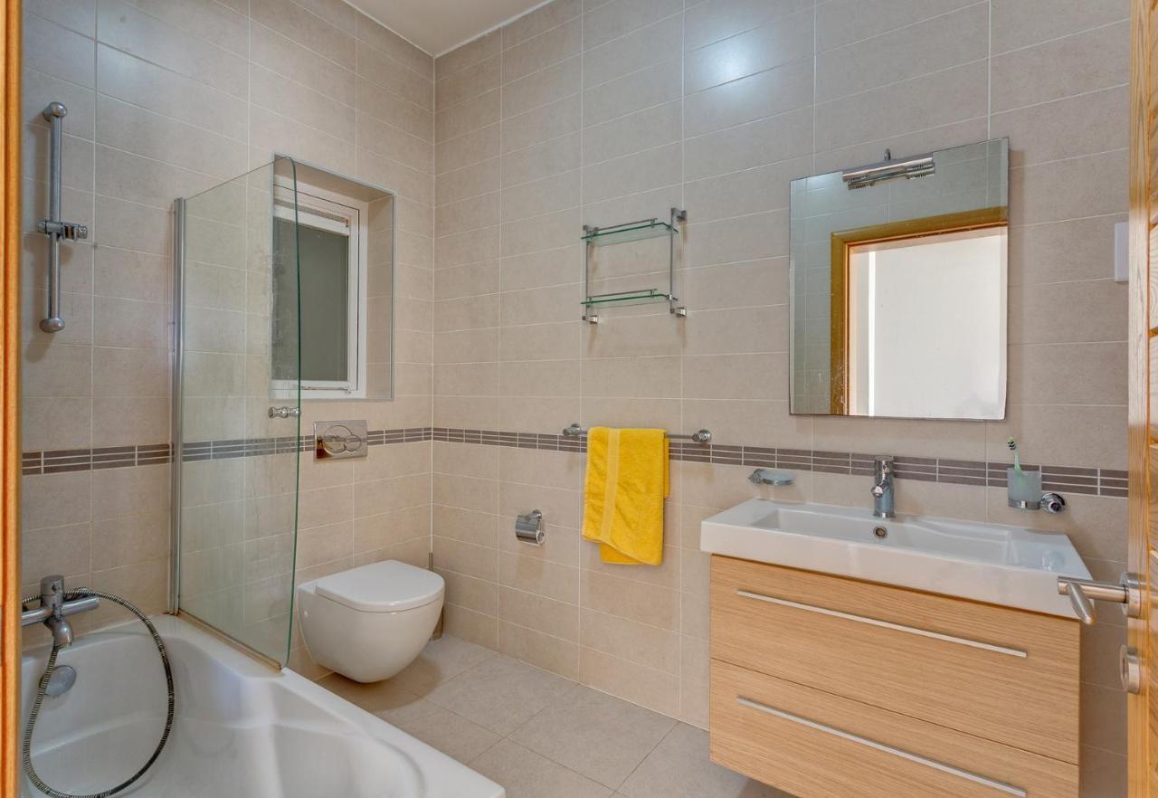 Apartment With Pool Sliema Exteriér fotografie