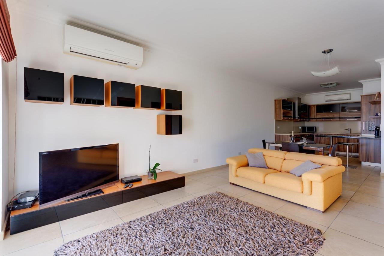 Apartment With Pool Sliema Exteriér fotografie